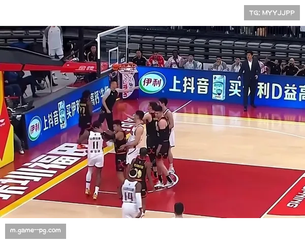 迪亚洛推搡贺希宁引爆冲突 CBA赛场火药味浓